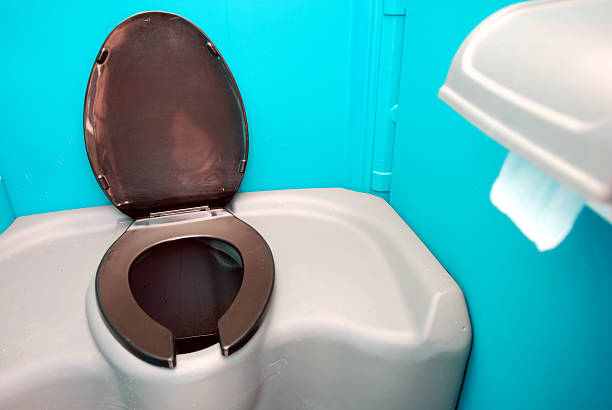 Portable Toilet Options We Offer in Daisetta, TX